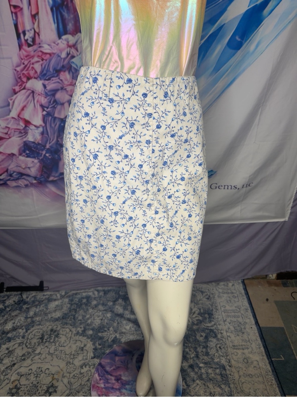 Vintage BONGO Y2K White Mini Skirt with Blue Floral Print
